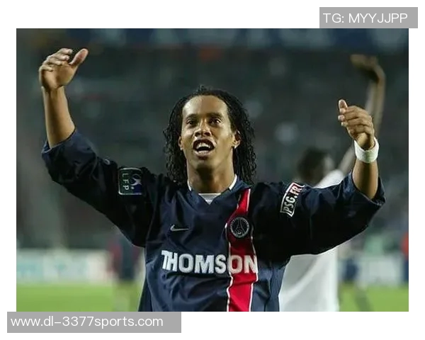 小罗在天下足球的精彩瞬间回顾与分析,带你重温足球传奇的辉煌时刻